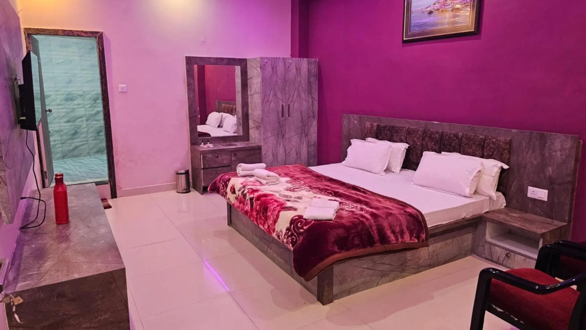 Hotel Kashi In Rajghat ! Varanasi - Offers Luxurious Rooms And Fully Air - Conditioned Hotel With Lift And Wifi Facility