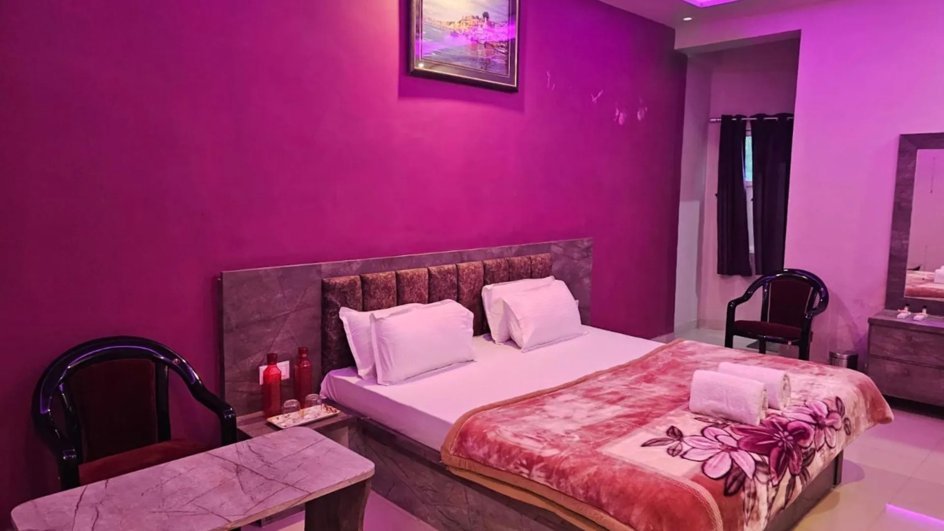 Hotel Kashi In Rajghat ! Varanasi - Offers Luxurious Rooms And Fully Air - Conditioned Hotel With Lift And Wifi Facility 0*,